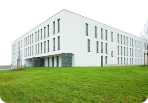 Institutsgebäude